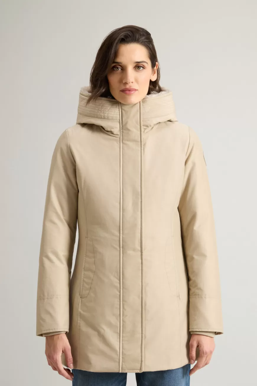 Boulder Parka mit Kapuze und abnehmbarem Pelzimitat-Besatz aus Ramar Cloth>Woolrich Discount