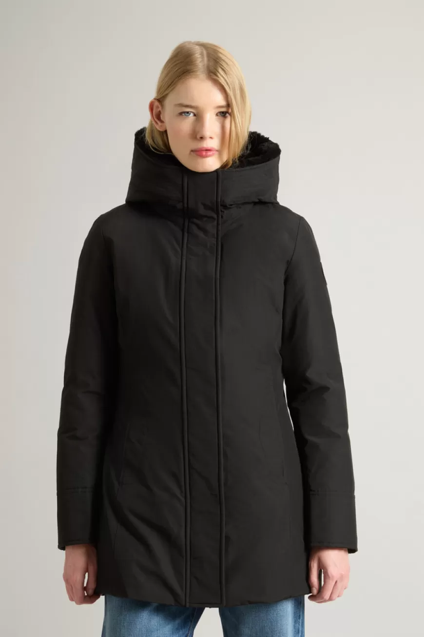 Boulder Parka mit Kapuze und abnehmbarem Pelzimitat-Besatz aus Ramar Cloth>Woolrich Fashion