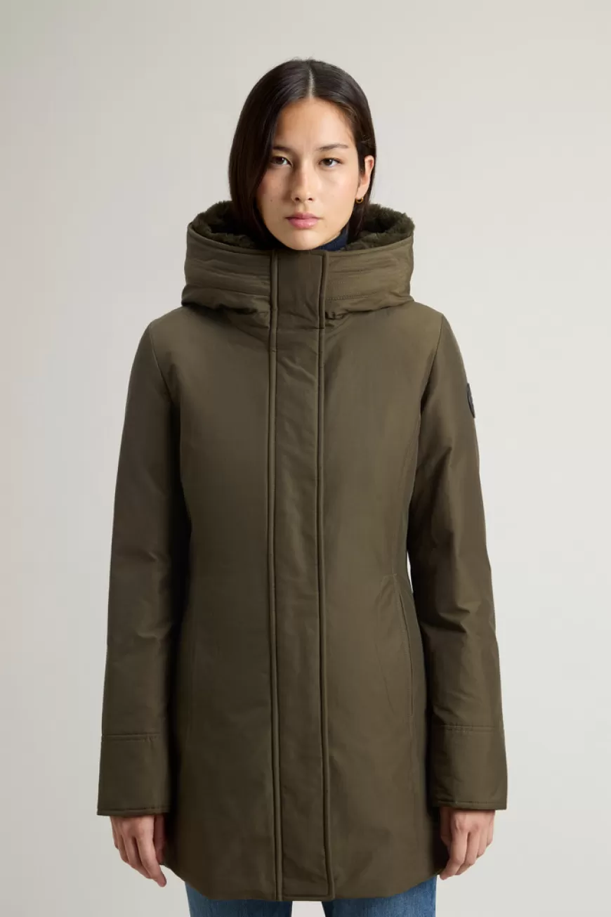Boulder Parka mit Kapuze und abnehmbarem Pelzimitat-Besatz aus Ramar Cloth>Woolrich Cheap