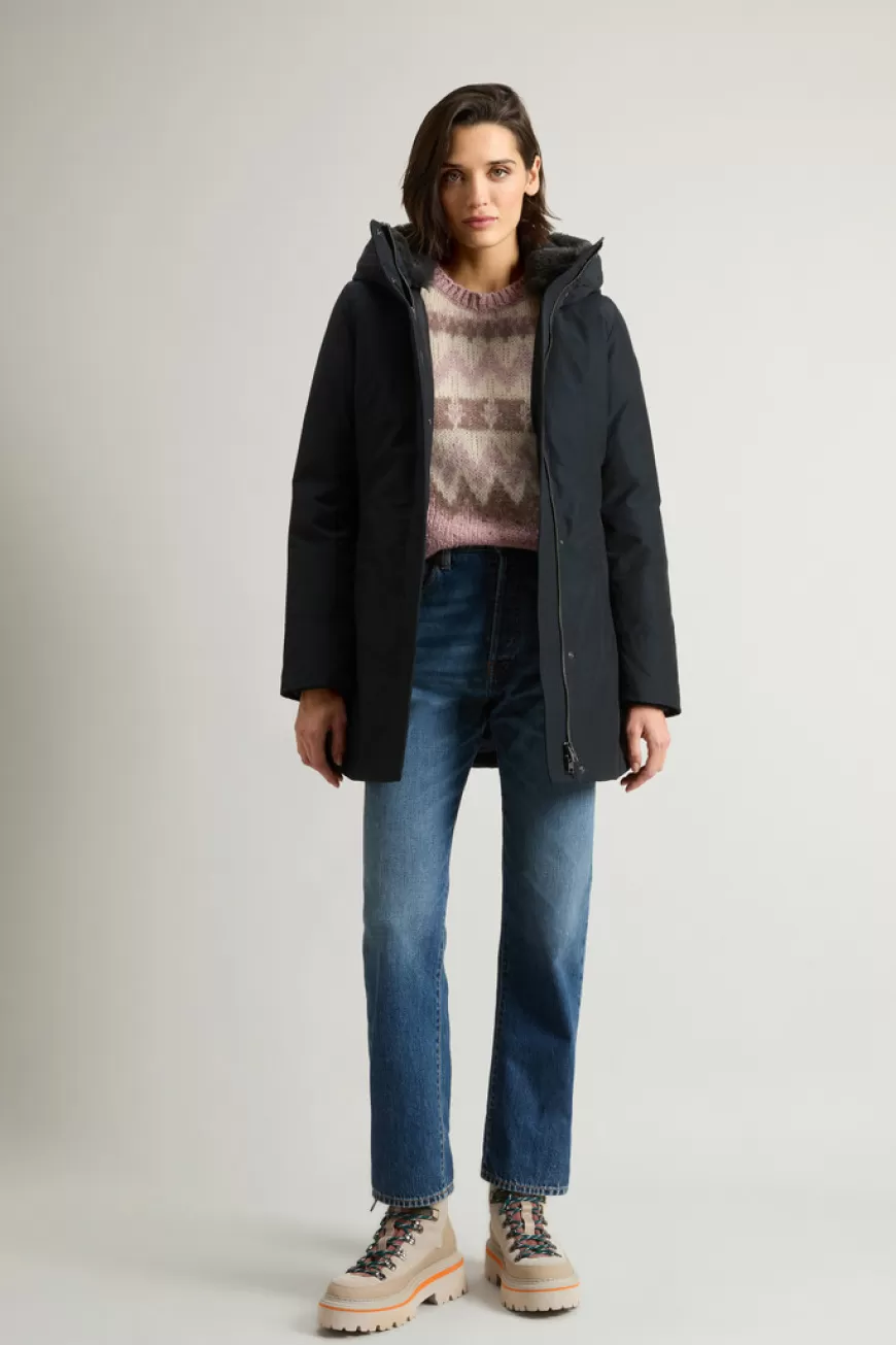 Boulder Parka mit Kapuze und abnehmbarem Pelzimitat-Besatz aus Ramar Cloth>Woolrich Fashion