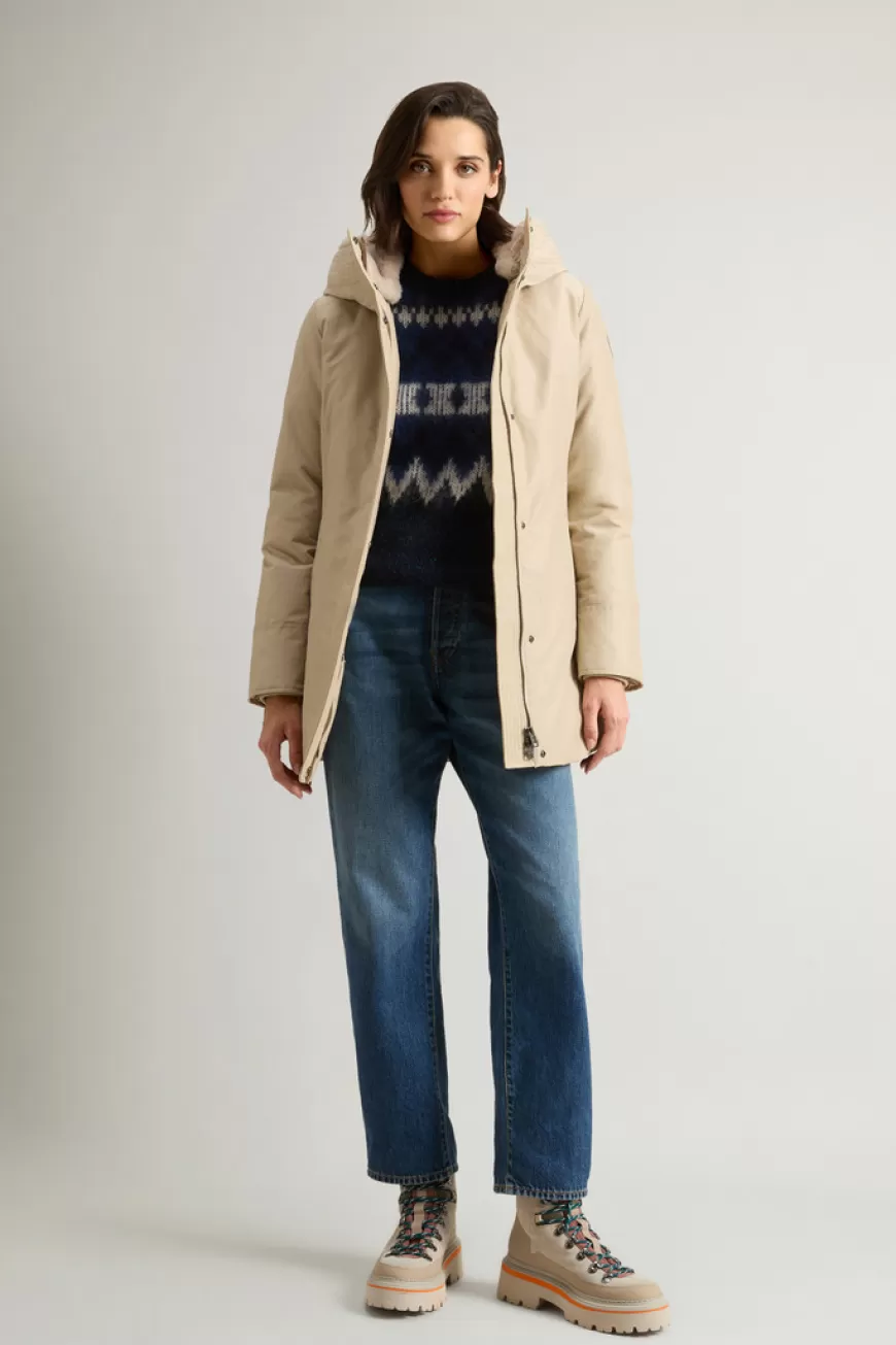 Boulder Parka mit Kapuze und abnehmbarem Pelzimitat-Besatz aus Ramar Cloth>Woolrich Discount