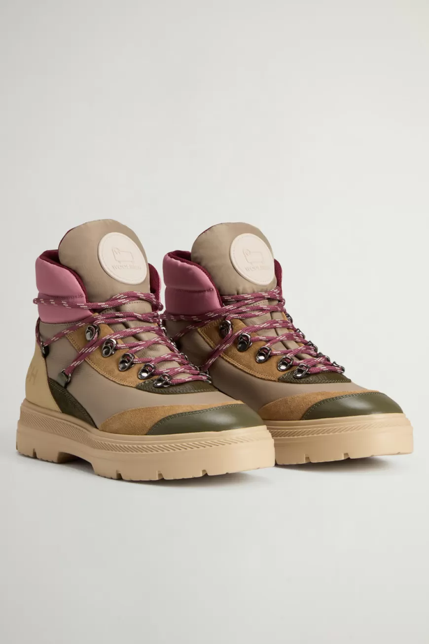 Military Boots aus Leder>Woolrich Shop