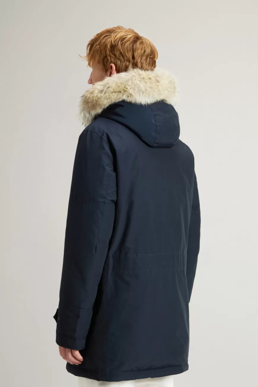 Polar Parka aus Ramar Cloth mit hohem Kragen und Pelzbesatz>Woolrich Discount