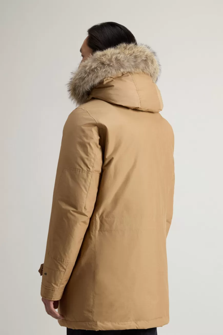 Polar Parka aus Ramar Cloth mit hohem Kragen und Pelzbesatz>Woolrich Flash Sale