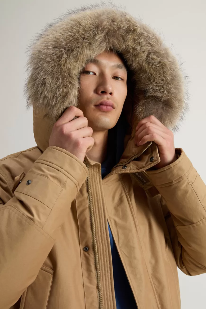 Polar Parka aus Ramar Cloth mit hohem Kragen und Pelzbesatz>Woolrich Flash Sale