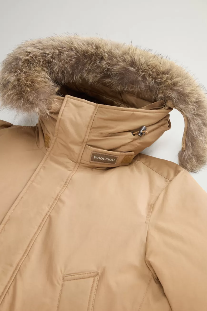 Polar Parka aus Ramar Cloth mit hohem Kragen und Pelzbesatz>Woolrich Flash Sale